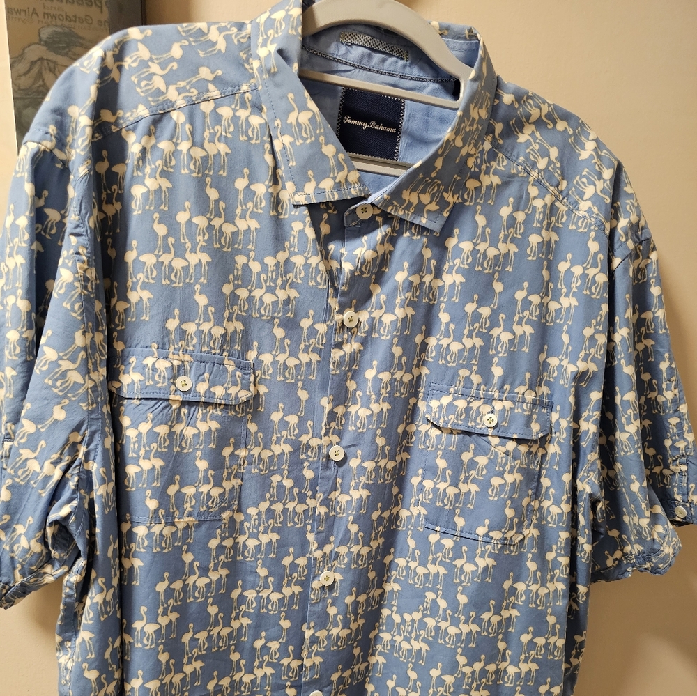 TOMMY BAHAMA Men’s XXL Flamingo button down short-sleeve shirt
